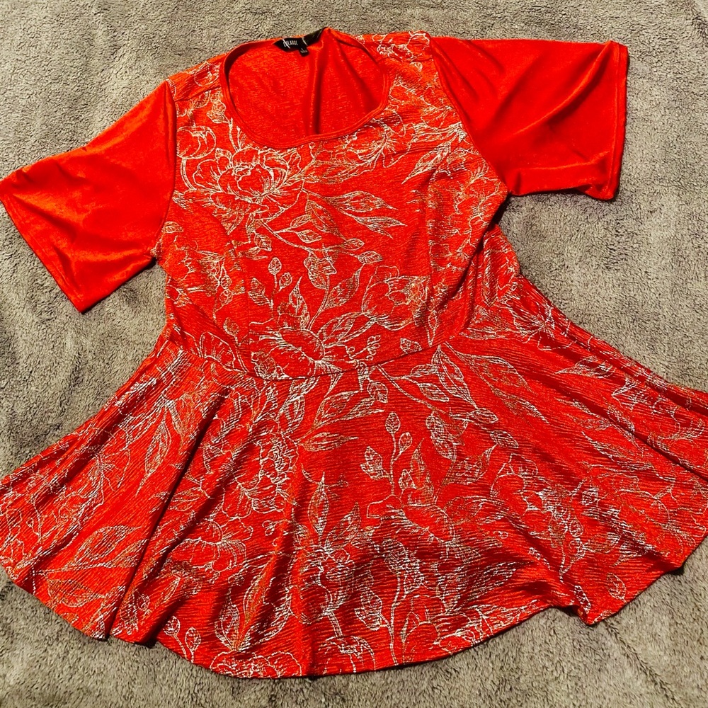 NWOT Lularoe Elegant Emma